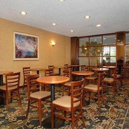 Comfort Inn Cleveland Airport Middleburg Heights Exteriér fotografie