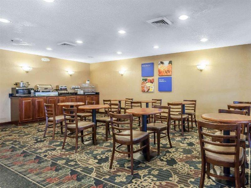 Comfort Inn Cleveland Airport Middleburg Heights Exteriér fotografie